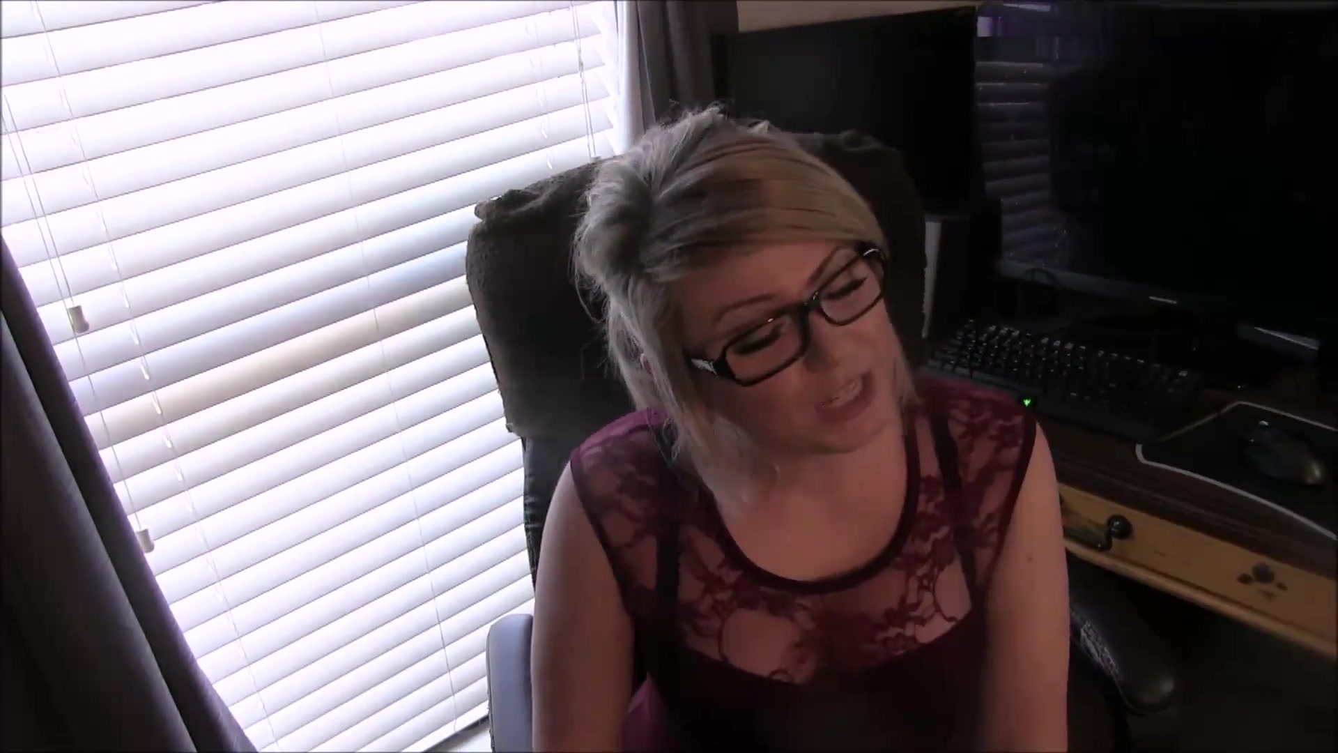 Dumb Hooters Office Slut Pt1 - TacAmateurs