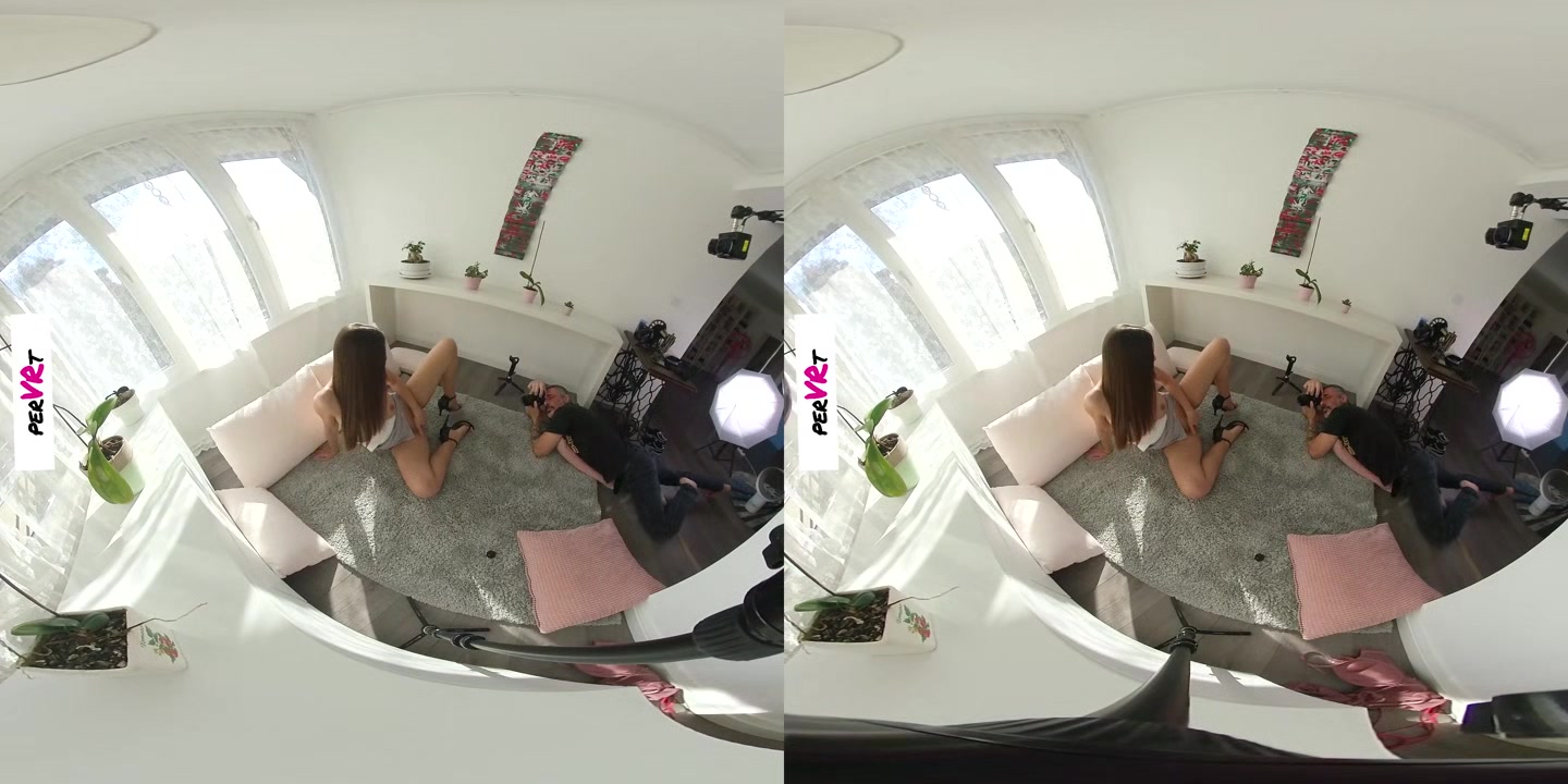 Insta hottie turned bimbo Photoshoot BTS - perVRt