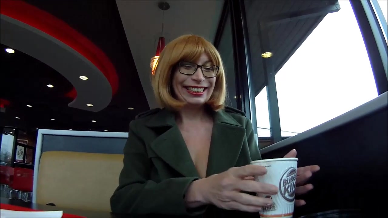 Barby At Burger King - TacAmateurs
