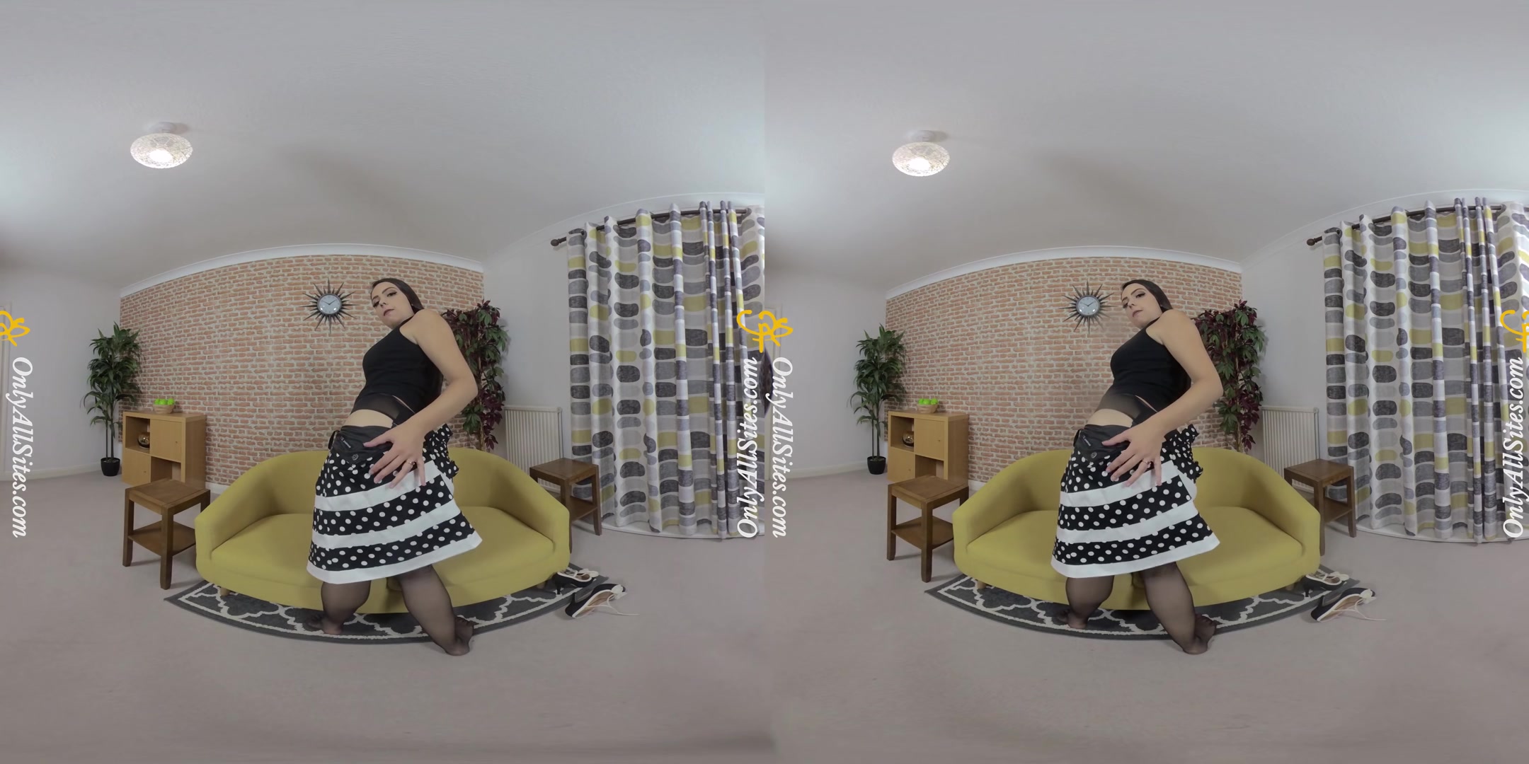 Alicia - Horny Brunette - OnlyTease