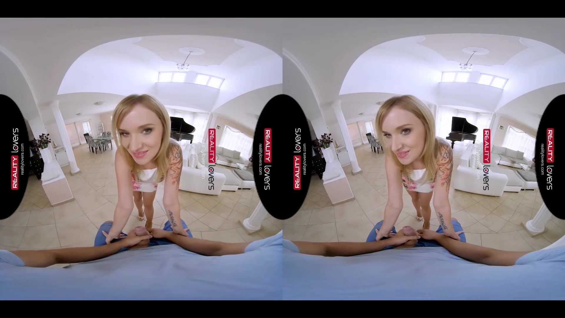 Slutty Stepsister - RealityLovers