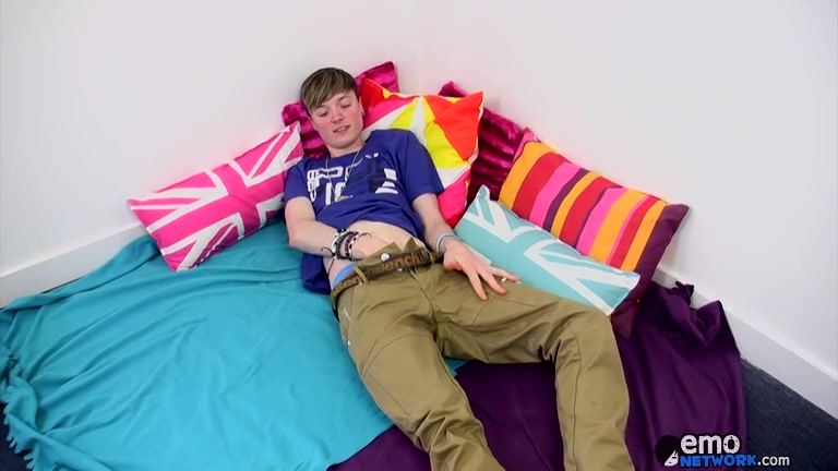 Emo Dick Stroke With Tyler - Tyler Parker - ExposedEmos
