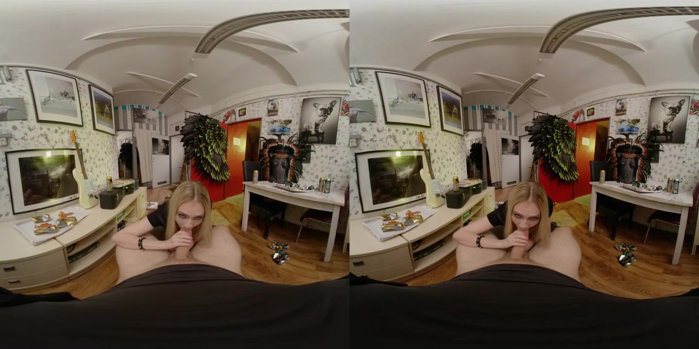 The Backstage Is Not Only for Resting - VirtualRealPorn