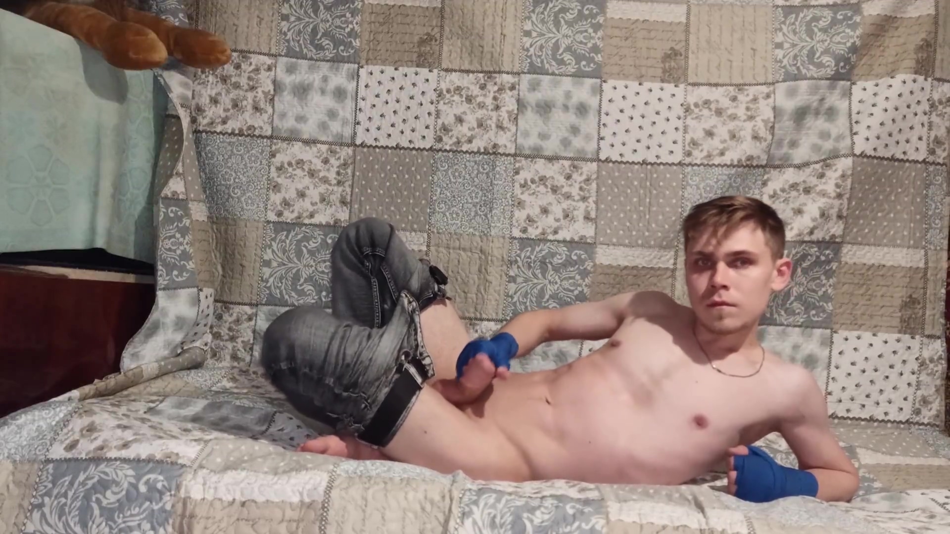 Man In Jeans And Boxer Bandages Jerks Off And Comes Twice