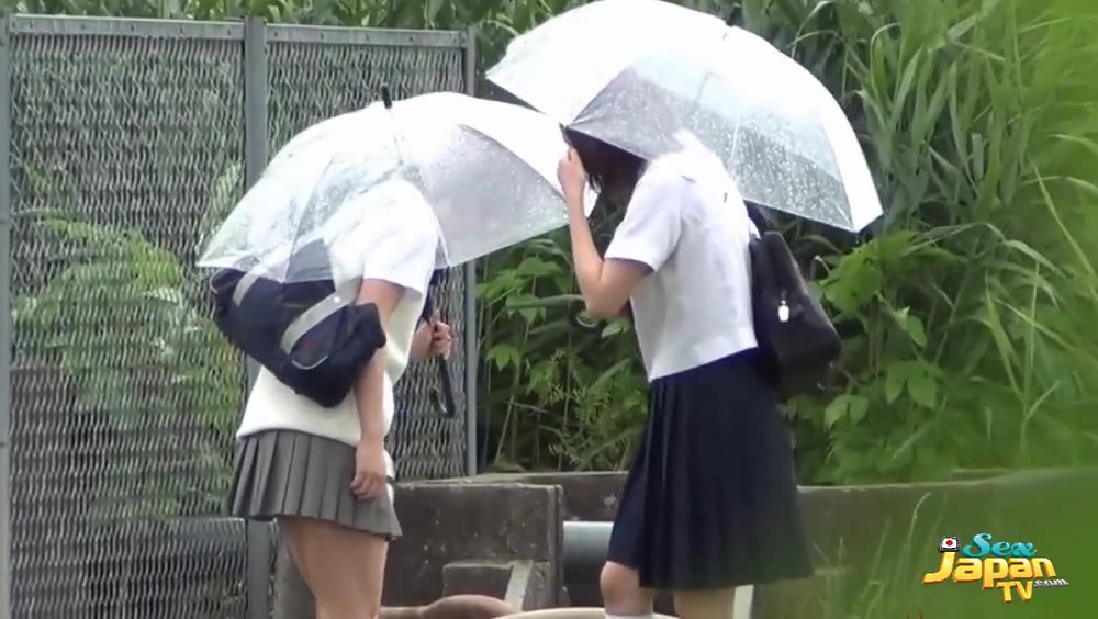 Pretty Misses In Passing 4 - SexJapanTV