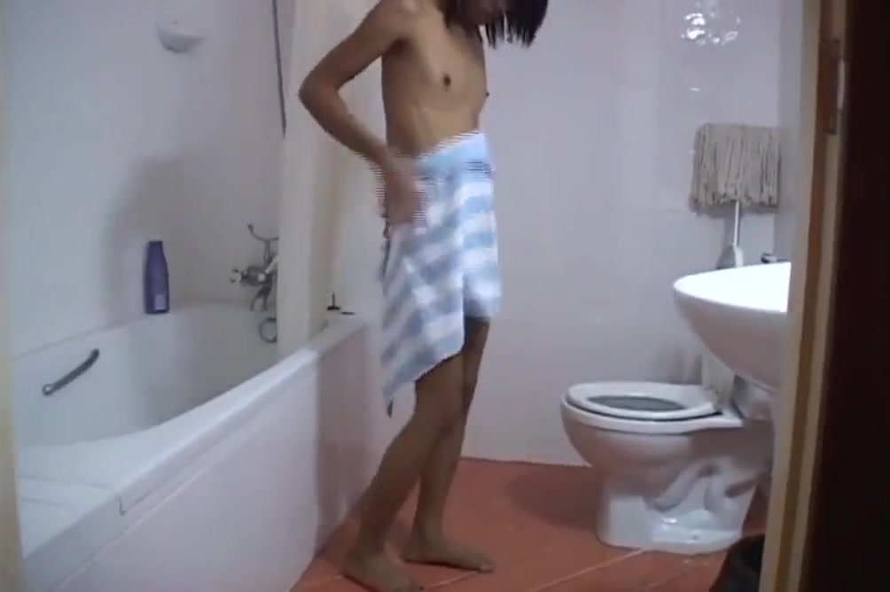 Transexual From Bangkok Loves A Huge Cock