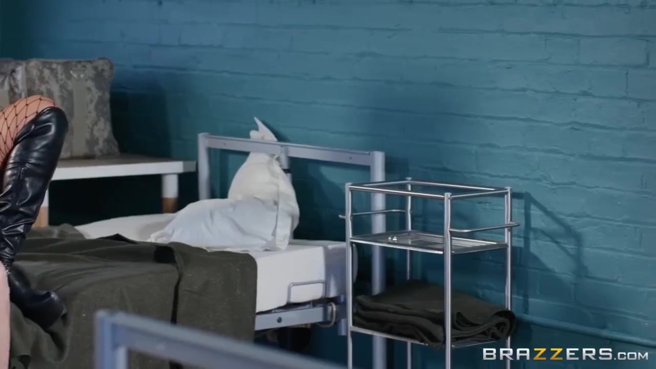 Jordi El Nino Polla In Skinny Recruit Fucked In The Military Barracks