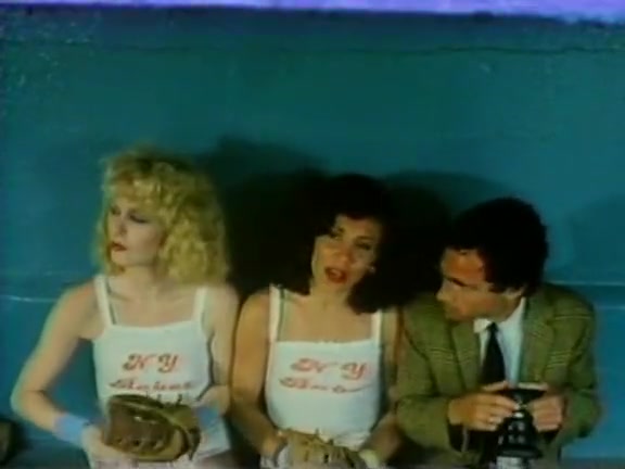 Vanessa del Rio, John Leslie, Gloria Leonard in classic porn clip