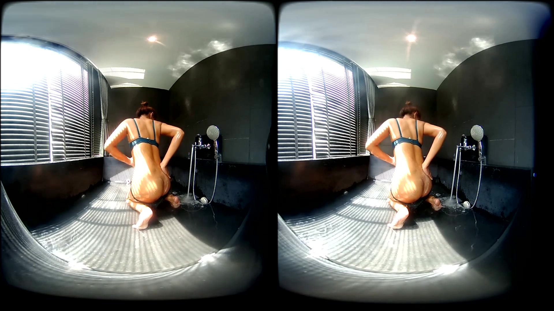 Wet Finger Games In THe Whirlpool 4 - VRpussyVision