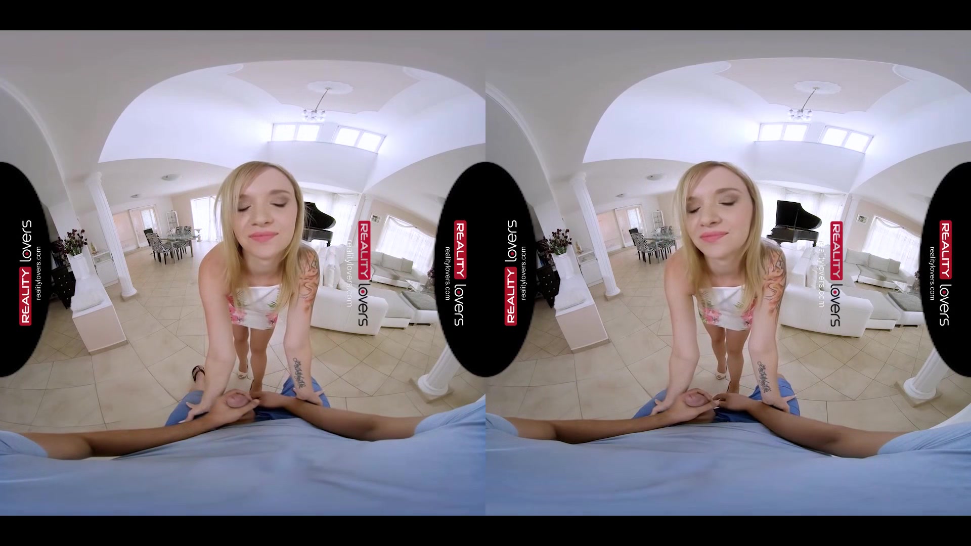 Slutty Stepsister - RealityLovers