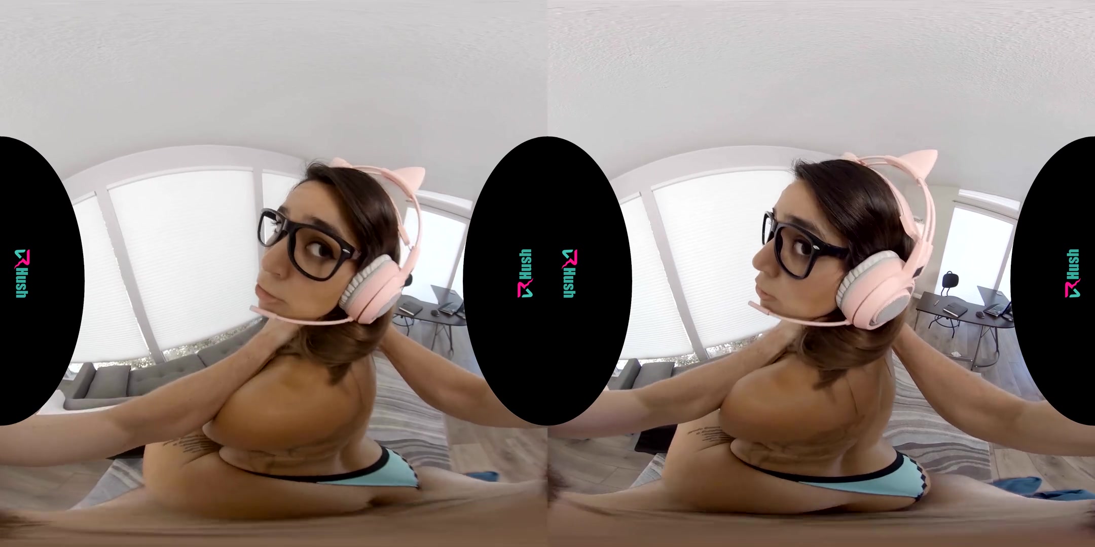 Do You Want Me To Keep The Stream On? - SexLikeReal