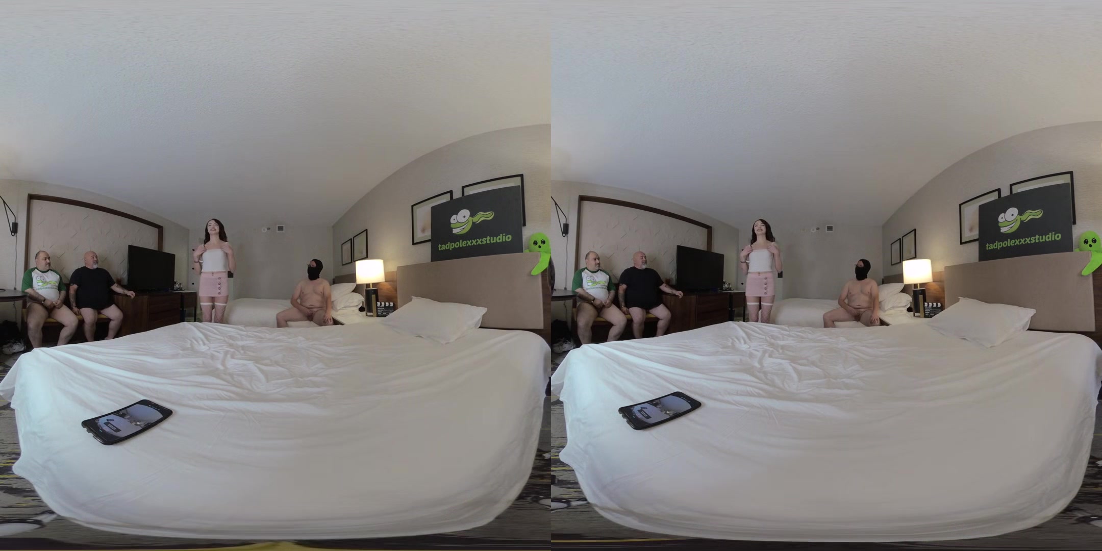 Cecelia Taylor GANGBANG with Creampies - MMF Amateur Threesome Gangbang