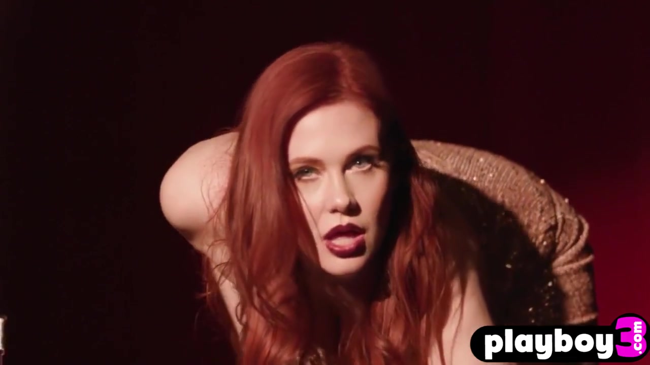 Stunning Redhead Milf Revealed Amazing Big Boobs And Perfect Naked Body