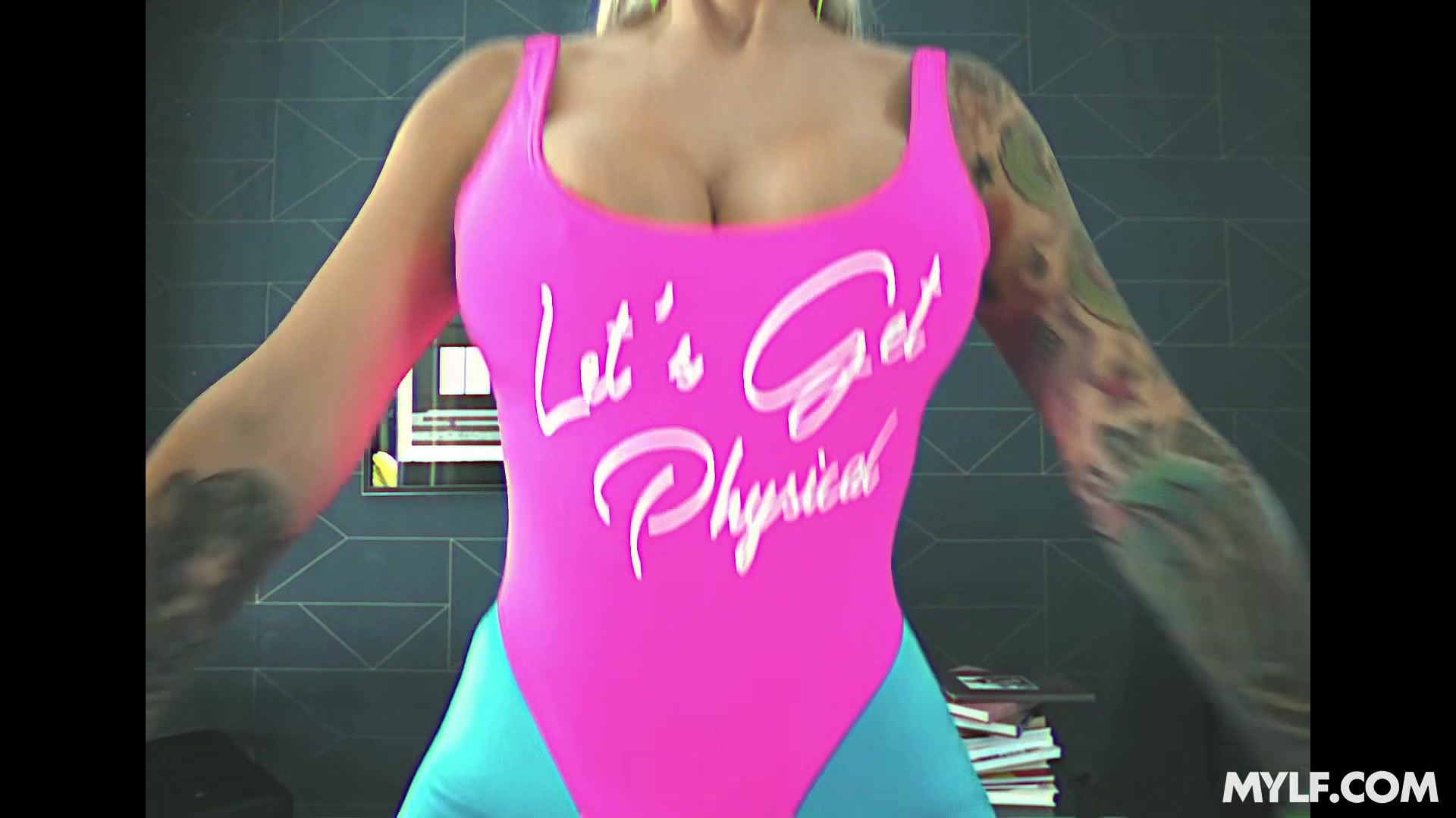 Blondie's Sex Drive Workout - MIlfbody