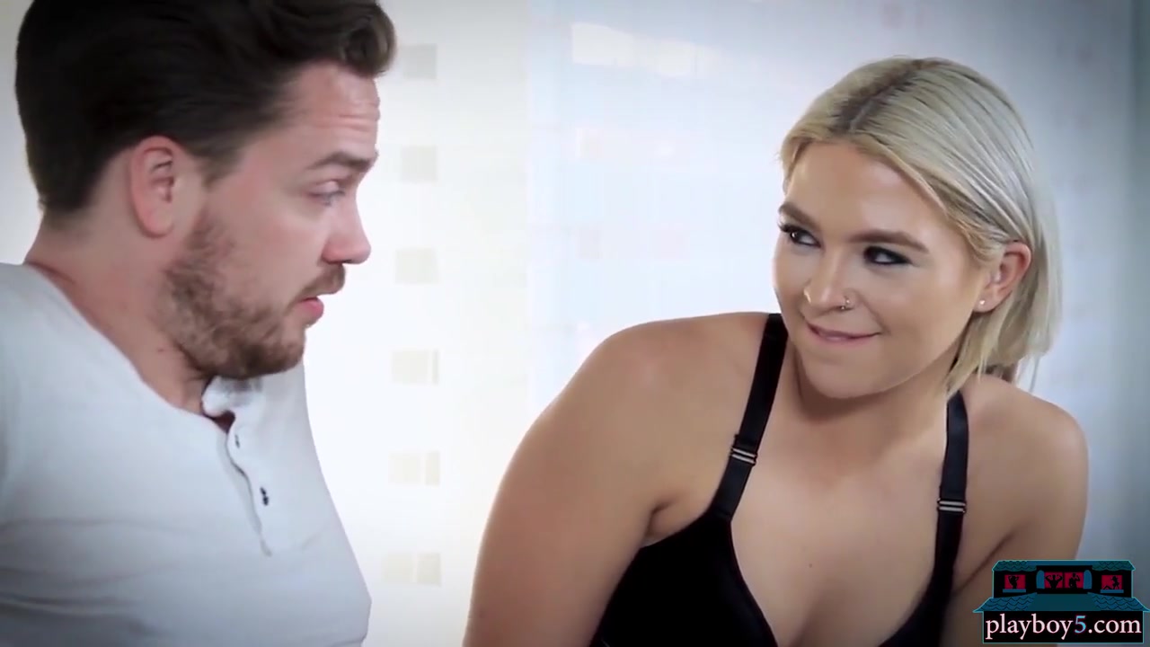 Big Ass Bbw teen 18+ Runner Makes It Bounce On A Strangers Huge Cock - Rharri Rhound