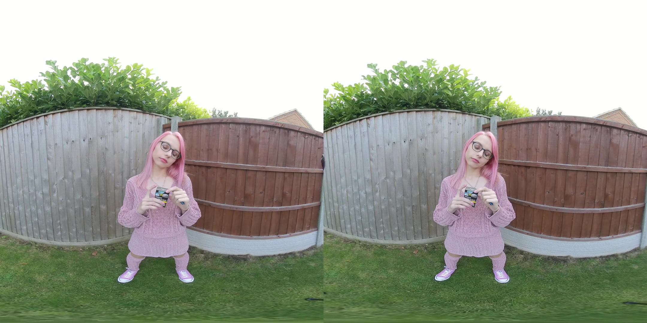 Chloe Toy - Smoking In The Garden - VRSmokers