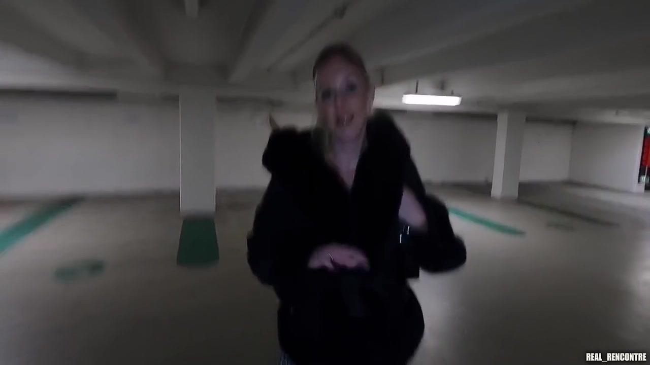 A Rich Frenchwoman Cheats On Her Boyfriend To Fuck In A Cellar With Black People!!