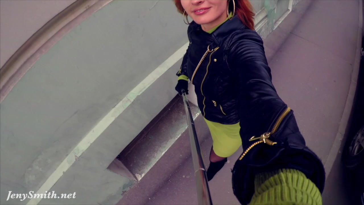 Jeny Smith public nudity on the road