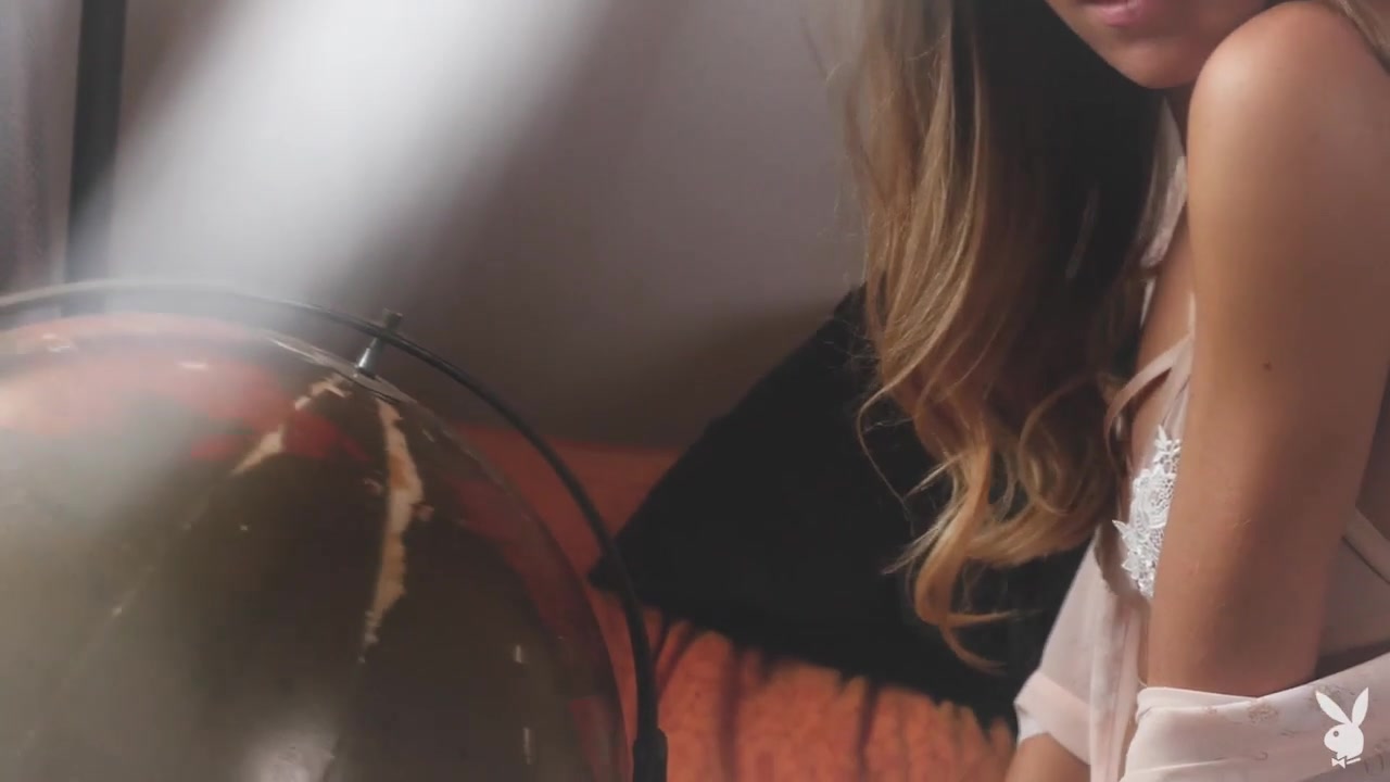 Hailey Afton in Divine Living - PlayboyPlus