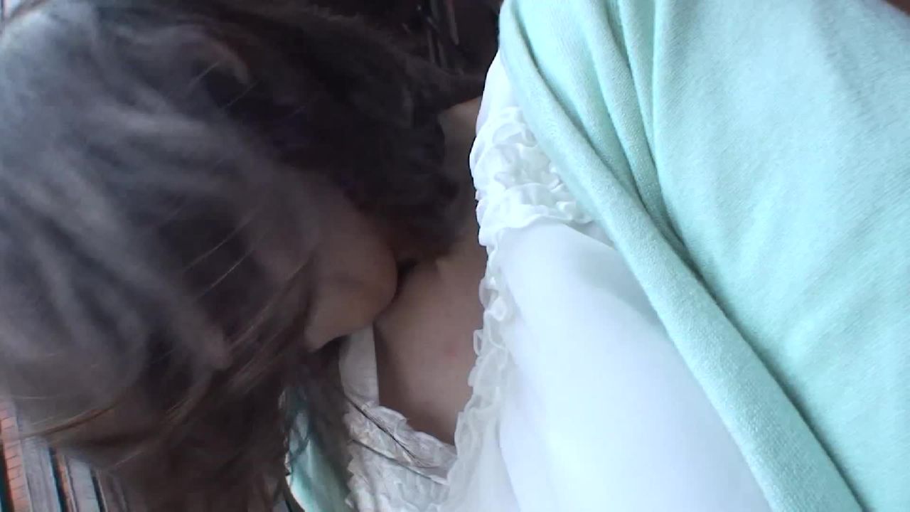 Japanese cougar bares it all to have her pussy drilled - JapanLust