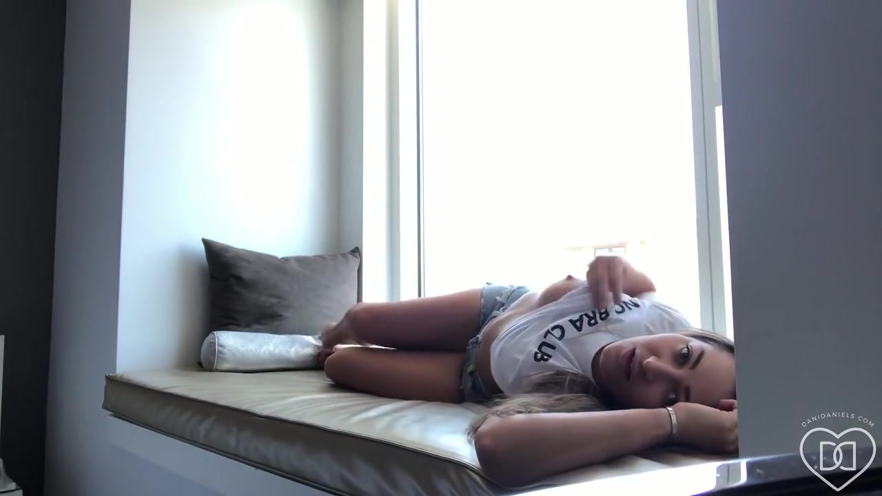 Dani Daniels - Jean Shorts Solo