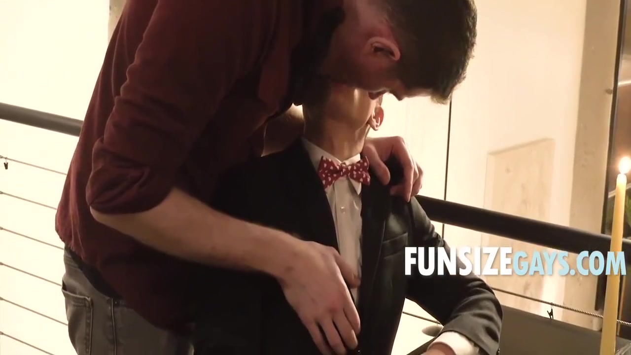 Legrand Wolf And Austin Young - Valentine With My Twink Date