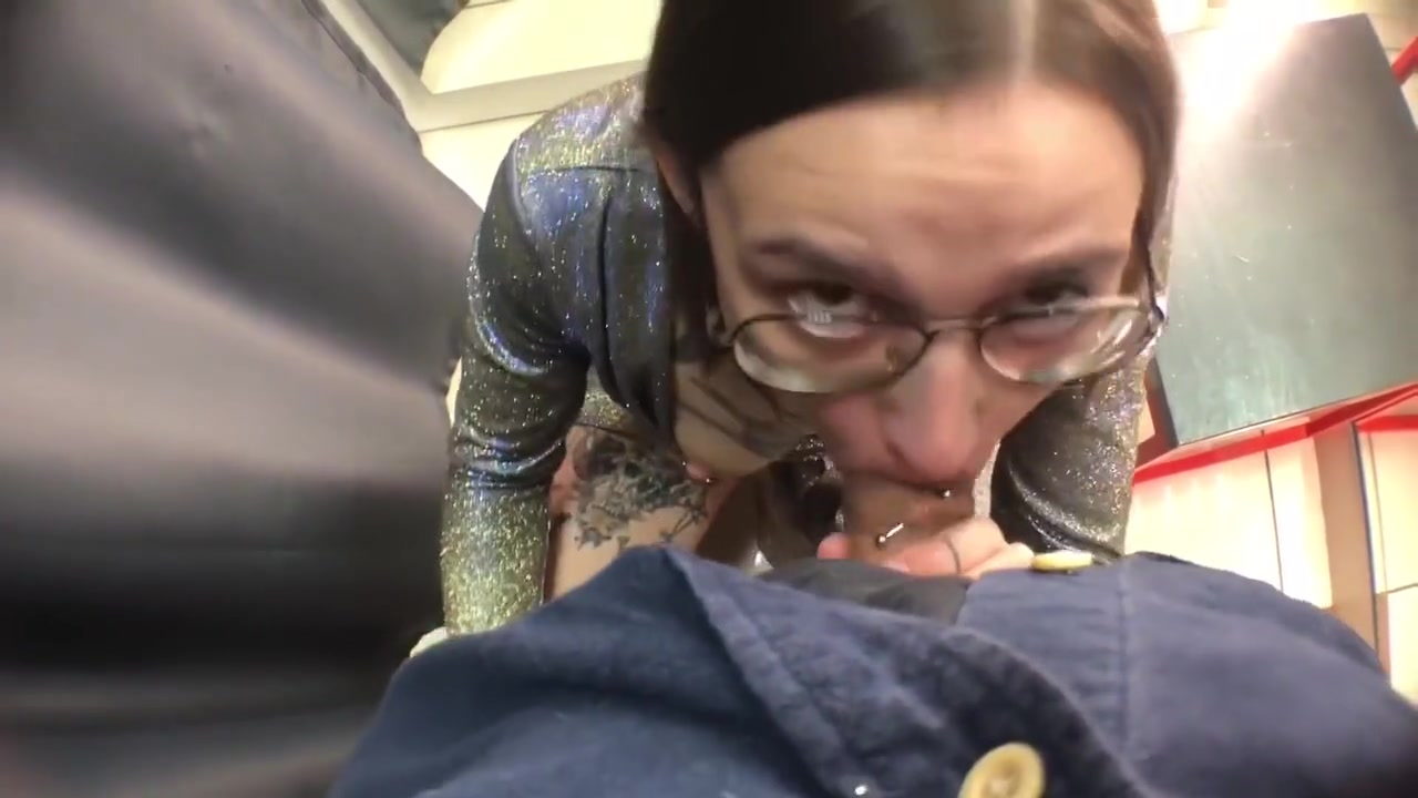 Risky Public Sex In A Full Video
