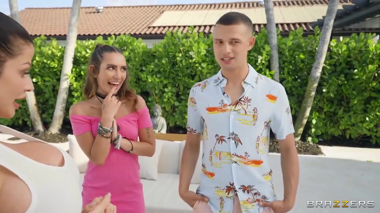 Why Dont We Tag Team Your Gf? Ft And On Pornhd - Joslyn James And Bailey Base