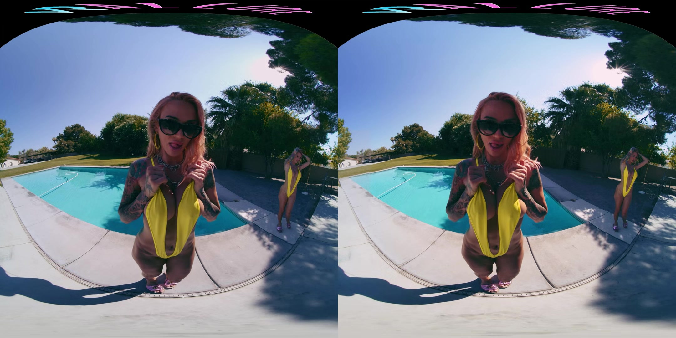 VRALLURE Sunny Pool Day