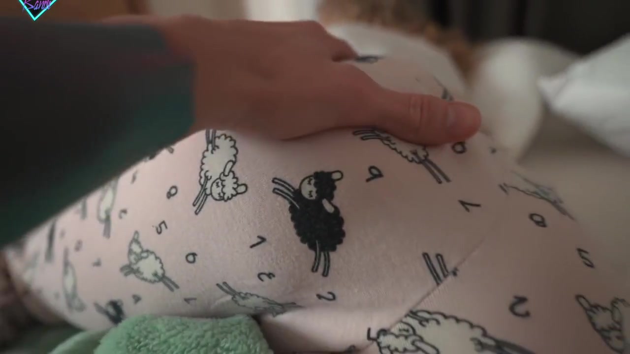 Karneli Bandi - I Woke Up To My Stepbrother Jerking Off My Pussy 5 Min