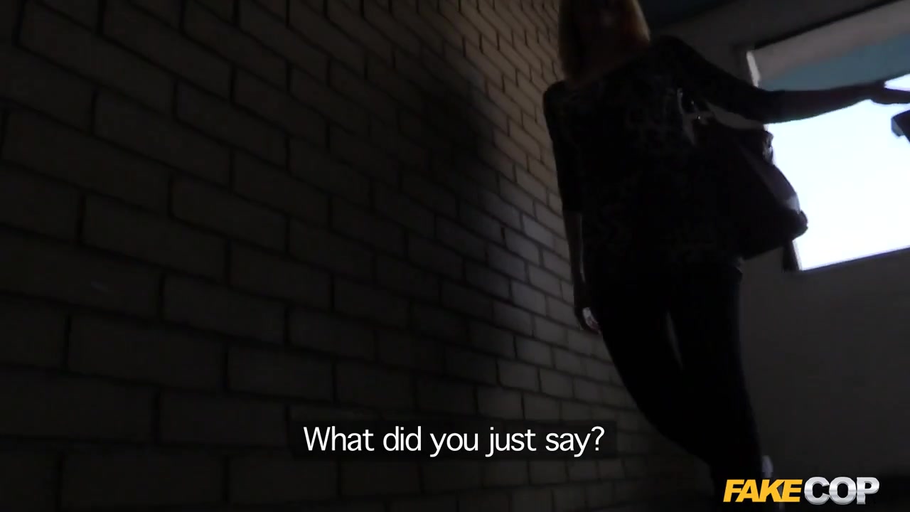 Jessica in Slut Gets Fucked By Cop In Her Flat - FakeCop