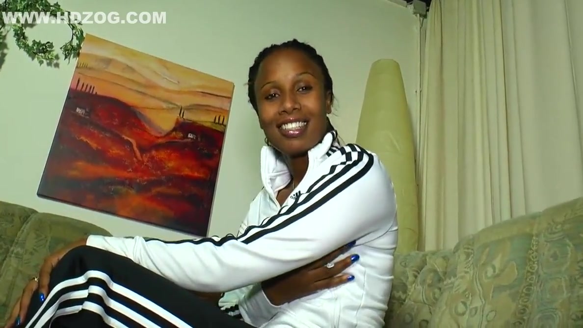 Sexy Ebony Her Pussy As She Masturbates It Eagerly