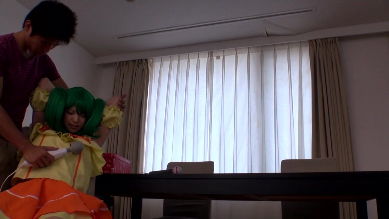 Cosplay Convention Gets Naughty - CosplayInJapan
