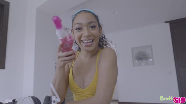 My Step Sis Is A Gamer Girl - S18:E10 - Brattysis