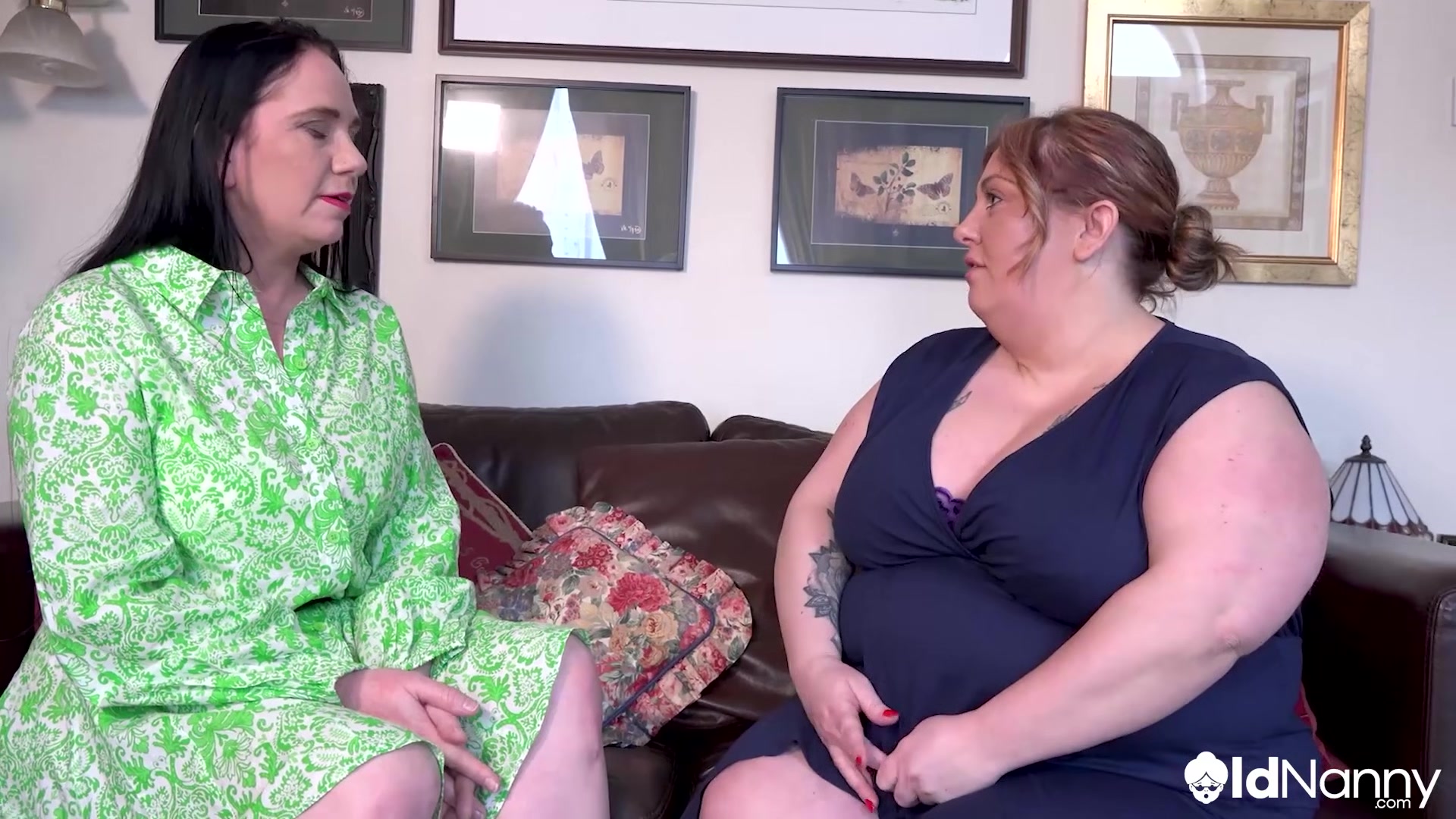 Busty And Chubby Lesbians Licking And Fingering - OLDNANNY