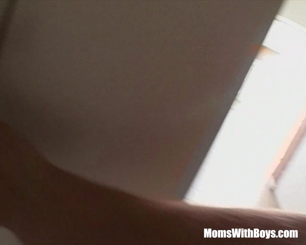 Blonde Sexy MILF On A First Date Fuck