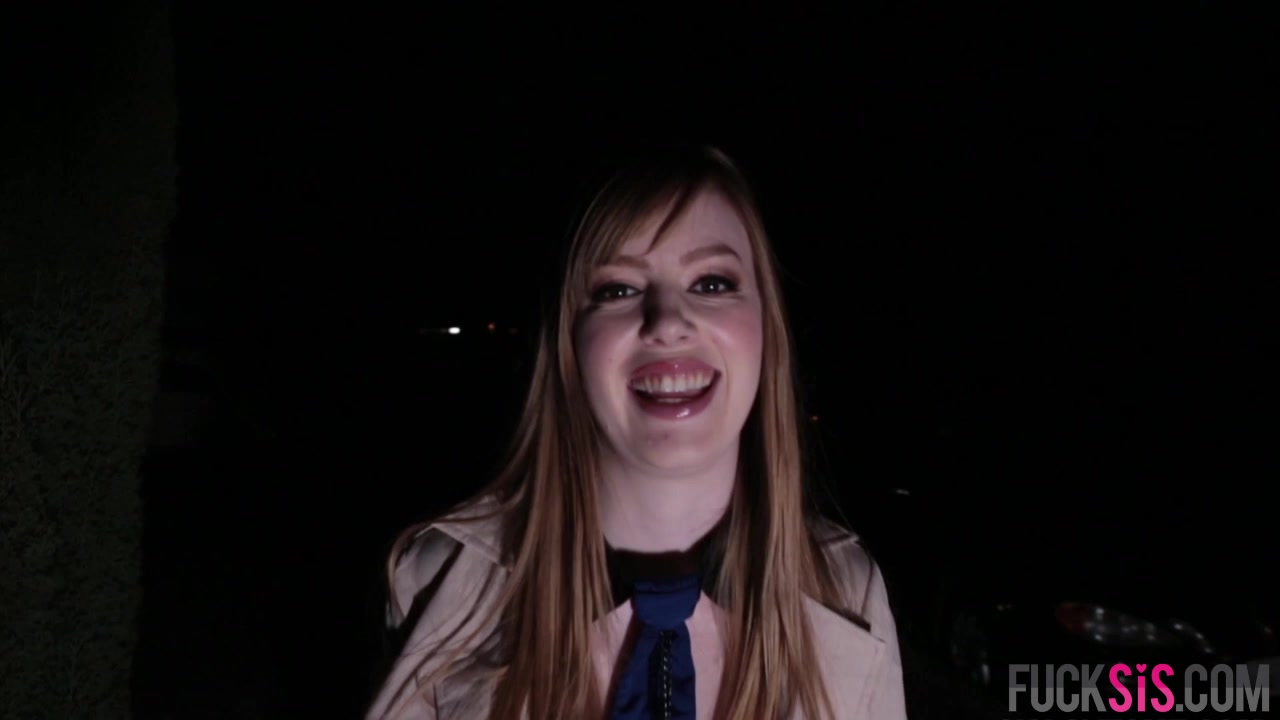 Dolly Leigh in Stepsisters Slutty Halloween