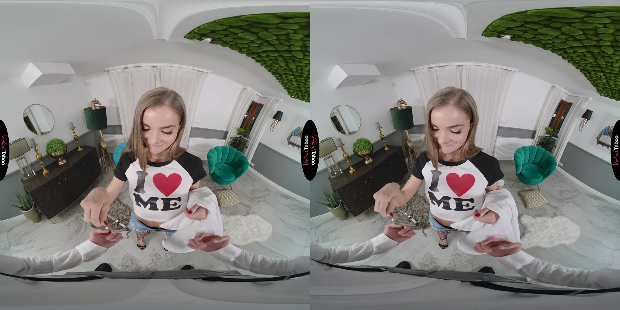 Fibi Euro VR Porn: Fake Doctor With A Real Big Cock - VirtualTaboo