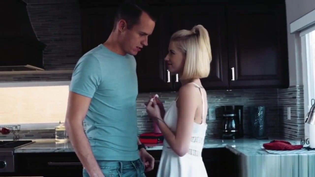 Bad Babysitter - Sexy blonde Arya Fae likes sucks dick on bestclipxxx