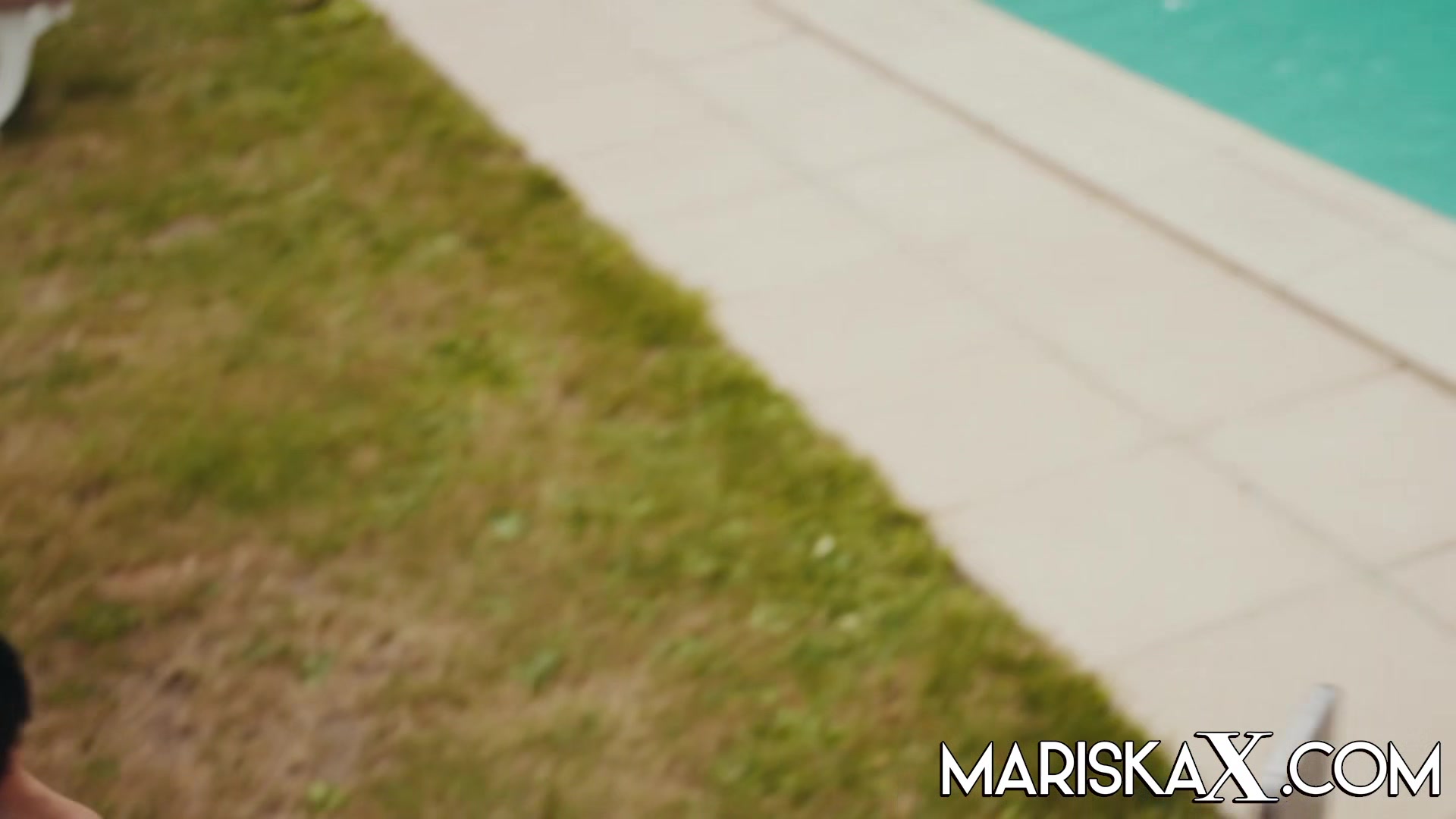 MARISKAX Valentina Ricci ass fucked by the pool guy