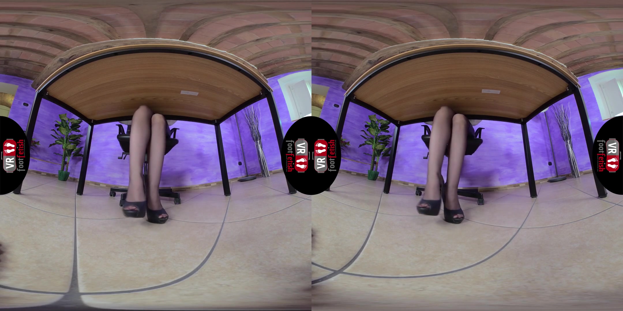 Sexy Secretary Miss Aura Finds Out You Have A Foot Fetish - Hot Amateur Foot Fetish in Stockings