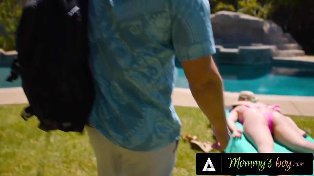 Lexi Luna And Seth Gamble - Perfect Tits Housewife Sucks Off The Pool Guy