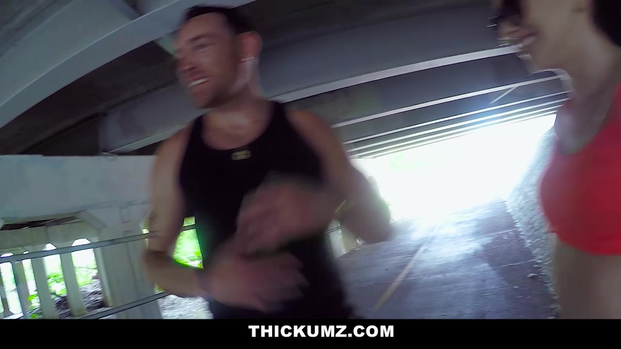 Mandy Muse In Bicycle Thickie Bang
