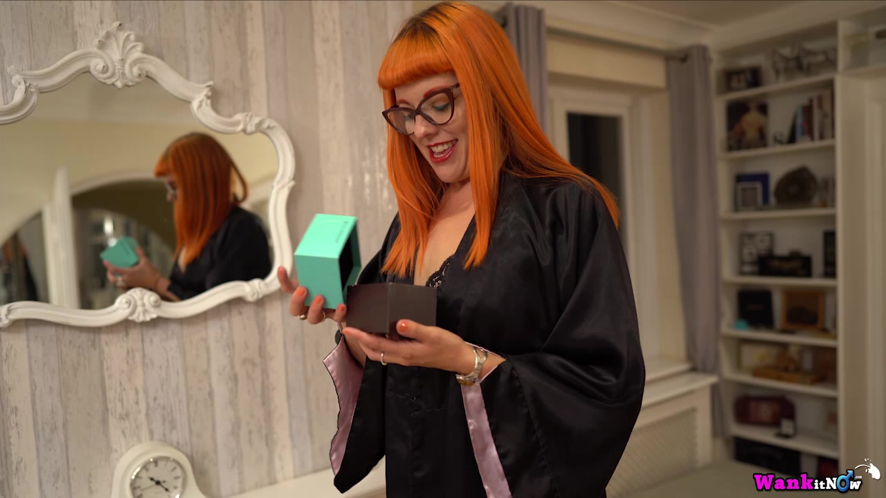 Auburn Fox - Naughty Little Gift For You - Sexy Videos - WankitNow