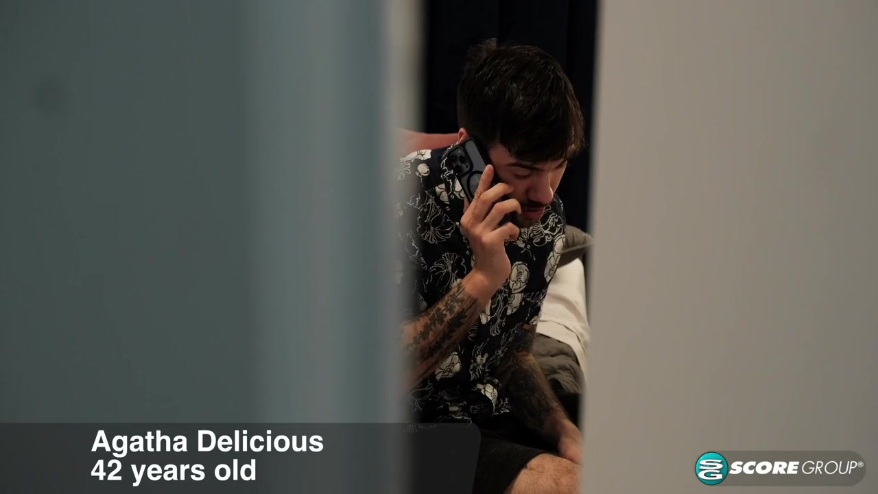 Agatha Delicious teaches her step-son how to fuck a woman's ass - Agatha Delicious and Nade Nasty - 40SomethingMag