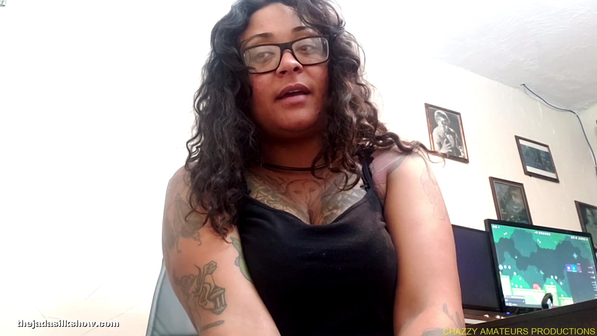The Jada Silk Breast Worship Show Downloading Enabled - Chazzy Amateurs