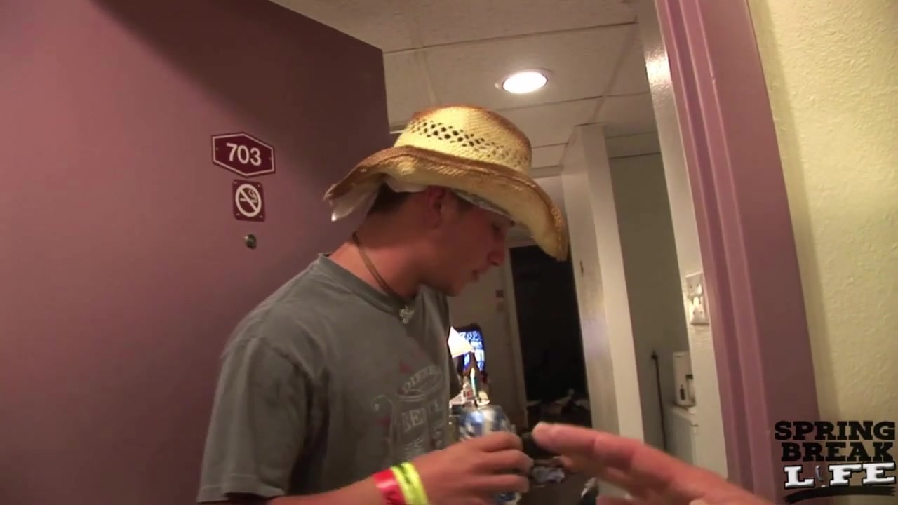 Spring Break Going to Neighbor Hotel Rooms and Wet T Contest