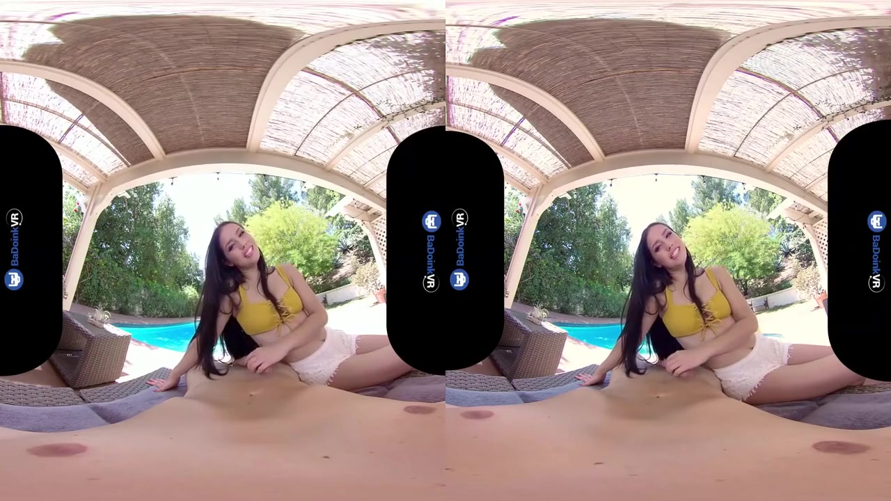 Vr Porn, Brunette Babe And Alina Lopez - One On One Outdoor Sex Party