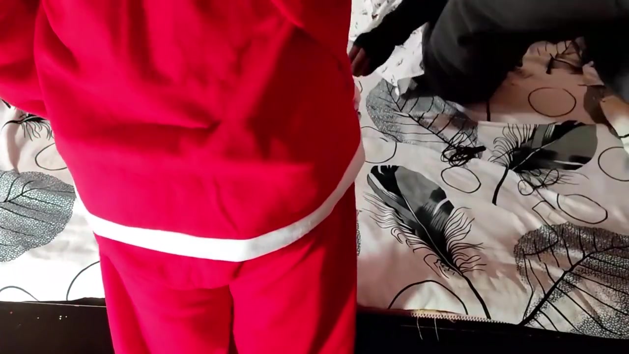 Step Brother Gets His Christmas Wish From Her Step Sister ! Merry Xmas Santa Claus Sex 11 Min