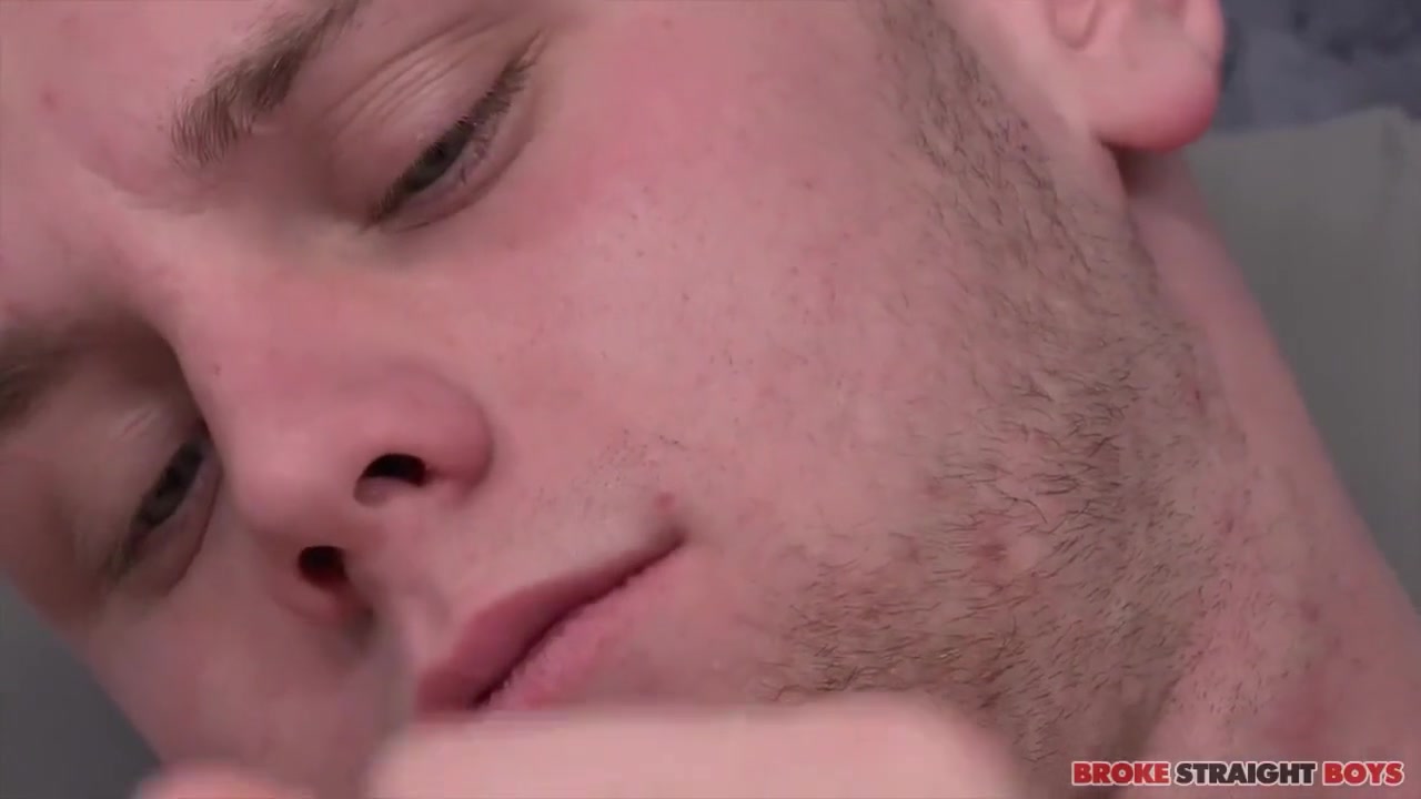 Brandon Evans - Rubs One Out